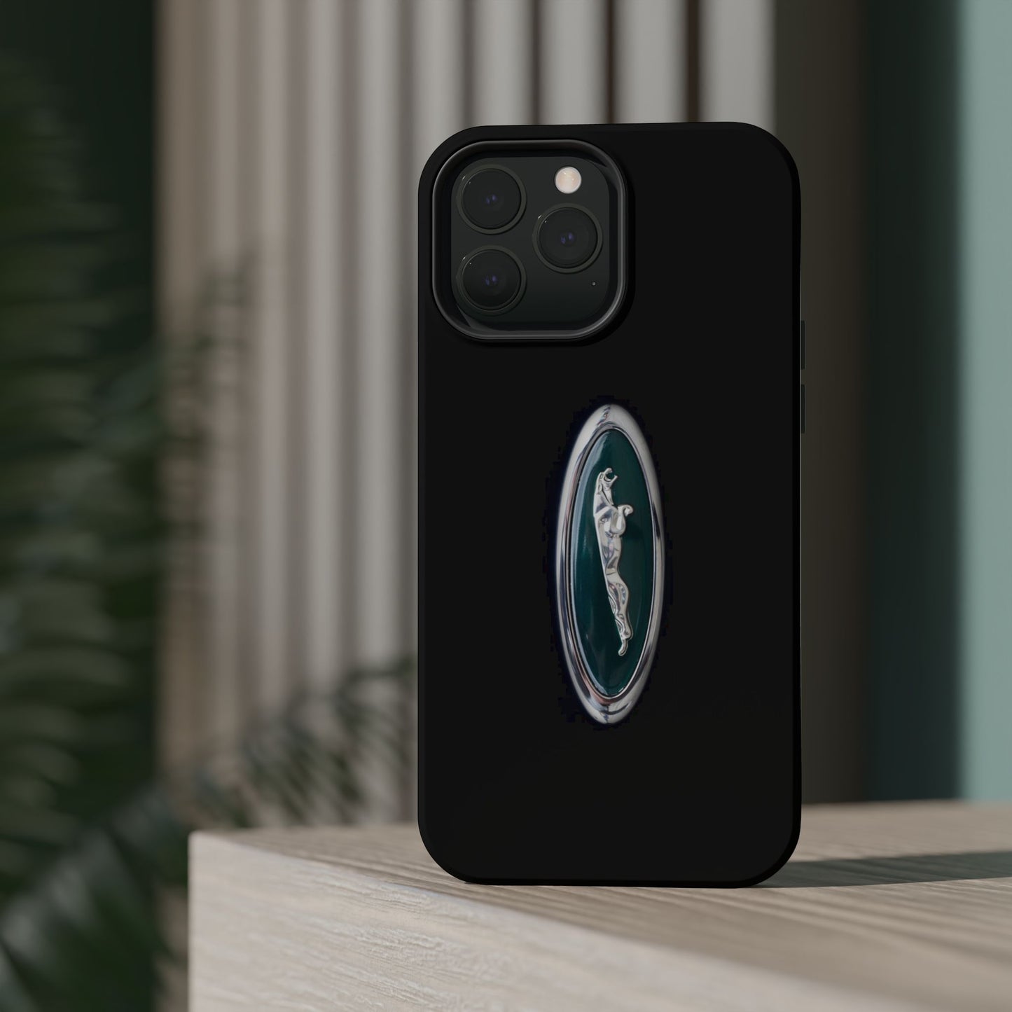 Magnetic Tough Cases, Classic Jaguar 'Leaper' Car Badge, Car Lover Gift, Protective iPhone Cover, Unique Design, Automotive Enthusiast